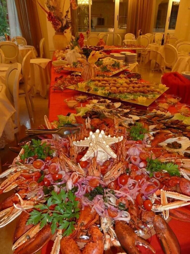Hotel Astra Milano Marittima Dış mekan fotoğraf