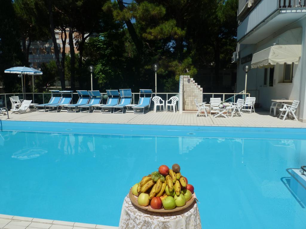 Hotel Astra Milano Marittima Dış mekan fotoğraf