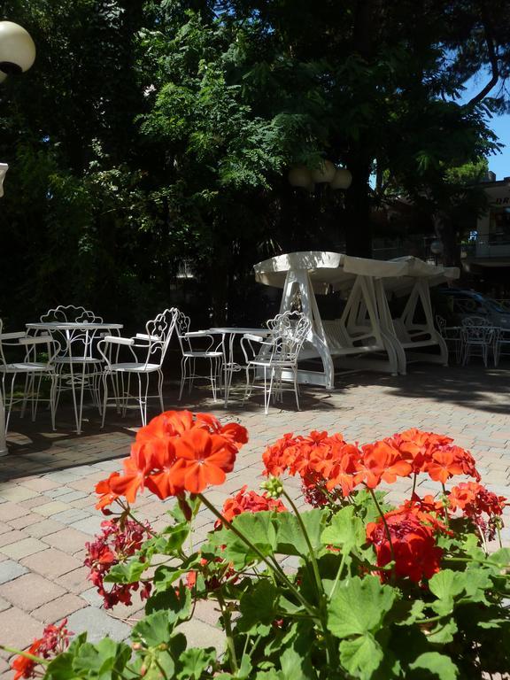 Hotel Astra Milano Marittima Dış mekan fotoğraf