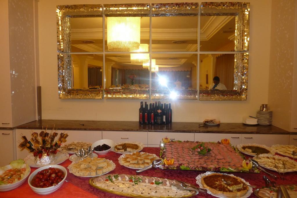 Hotel Astra Milano Marittima Dış mekan fotoğraf