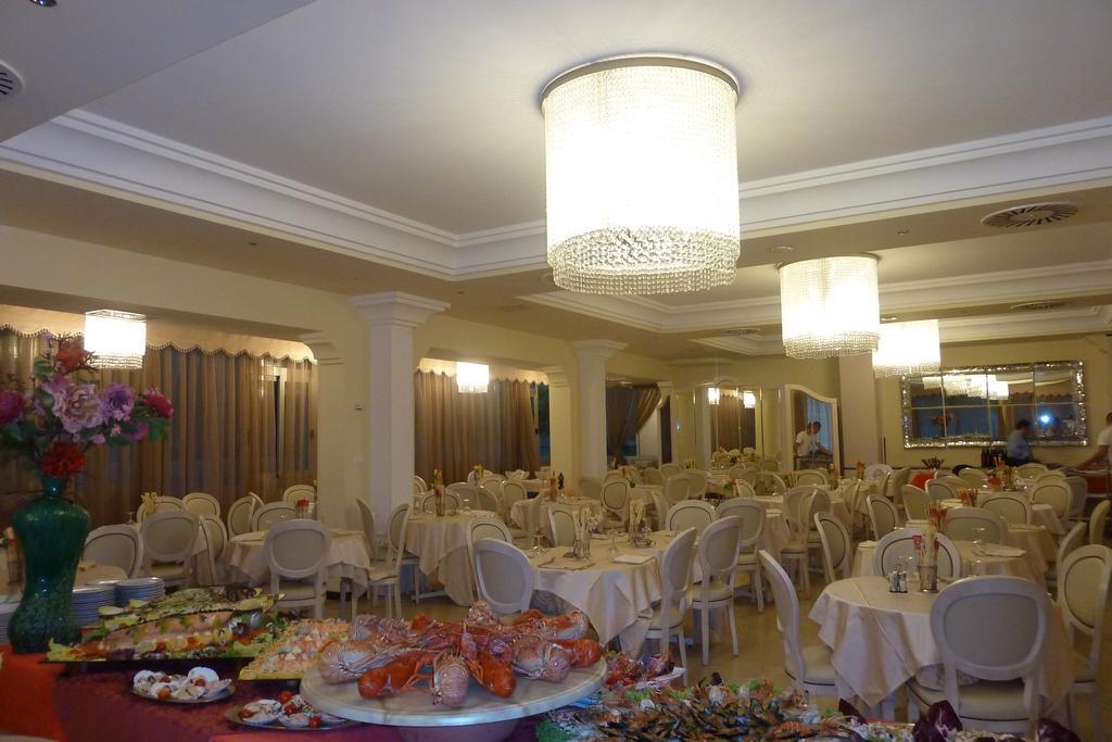 Hotel Astra Milano Marittima Dış mekan fotoğraf