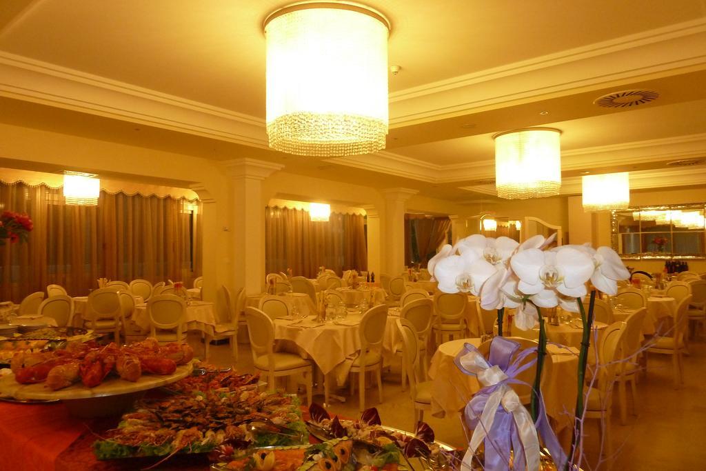 Hotel Astra Milano Marittima Dış mekan fotoğraf